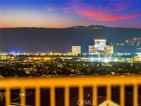 118  Sunnybank  , Irvine, CA