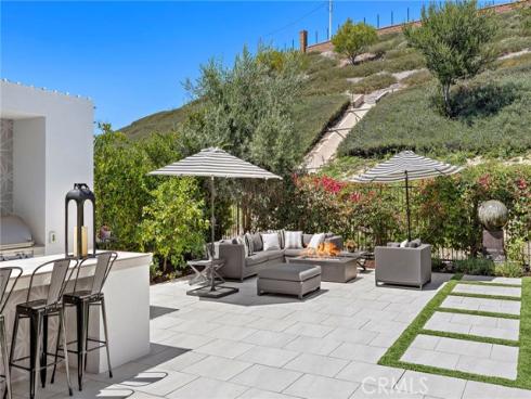 93  Interstellar  , Irvine, CA