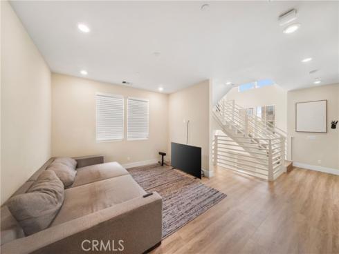 81 Pelican Lane, Irvine, CA