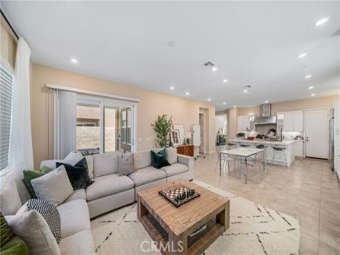 81 Pelican Lane, Irvine, CA