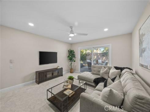 13  Carson  , Irvine, CA