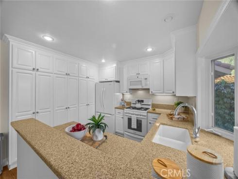 13  Carson  , Irvine, CA