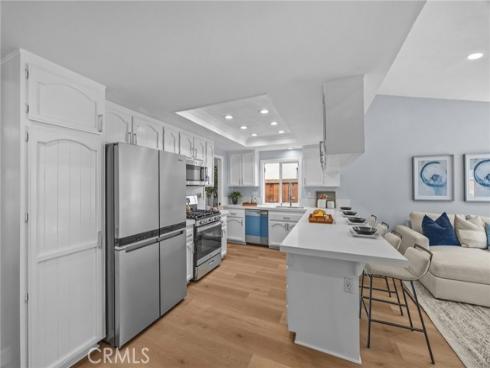 11  De Forest  , Irvine, CA