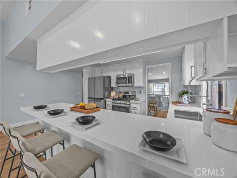 11  De Forest  , Irvine, CA