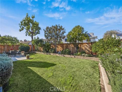 11  De Forest  , Irvine, CA