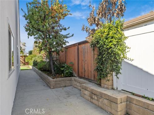 11  De Forest  , Irvine, CA