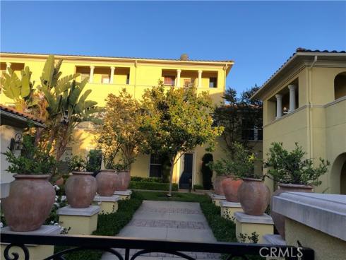 122  Vintage  20 , Irvine, CA