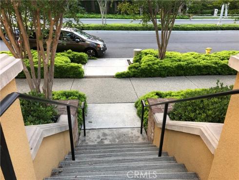 122  Vintage  20 , Irvine, CA