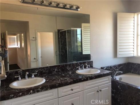 122 Vintage 20 , Irvine, CA