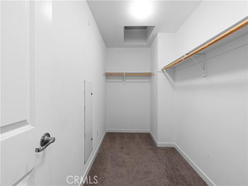 543  Rockefeller  , Irvine, CA