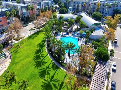 543  Rockefeller  , Irvine, CA