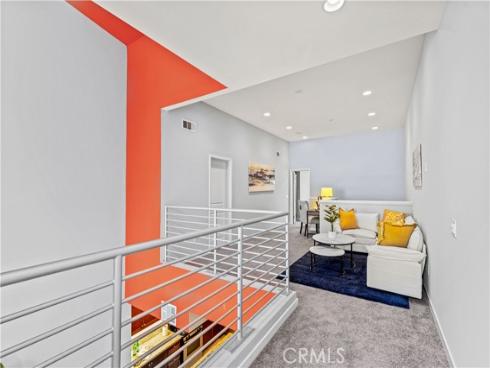 543  Rockefeller  , Irvine, CA