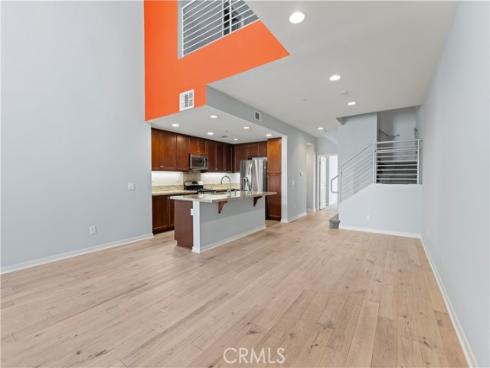 543  Rockefeller  , Irvine, CA