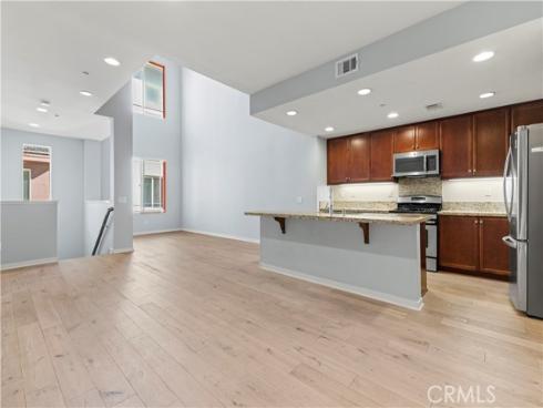 543  Rockefeller  , Irvine, CA