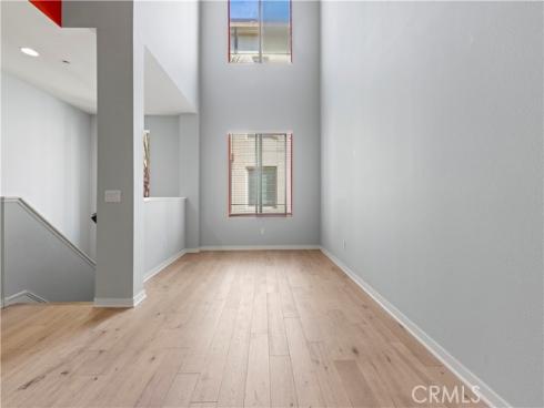 543  Rockefeller  , Irvine, CA