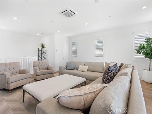 408  Treble  , Irvine, CA