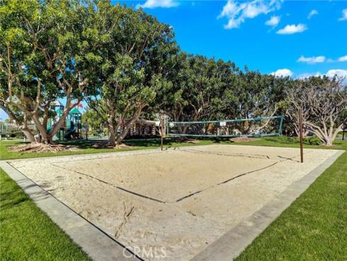 27 Ohio , Irvine, CA