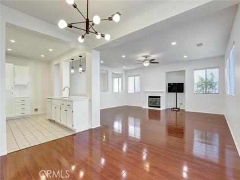 27 Ohio , Irvine, CA