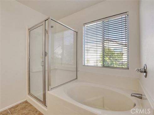 27  Ohio  , Irvine, CA