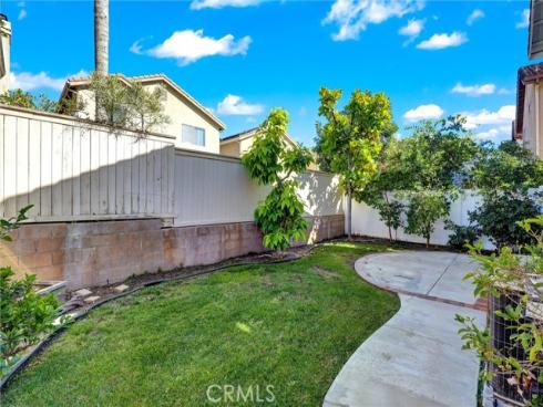 27  Ohio  , Irvine, CA