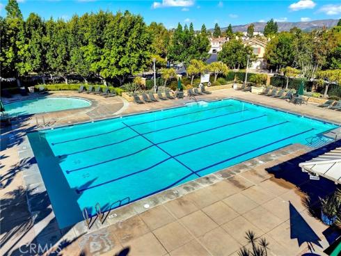 27  Ohio  , Irvine, CA