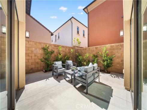 121  Tall Reed  , Irvine, CA