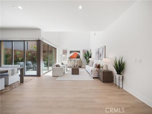 121  Tall Reed  , Irvine, CA