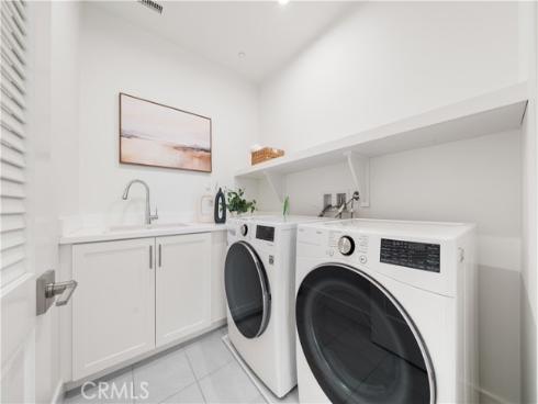 121  Tall Reed  , Irvine, CA