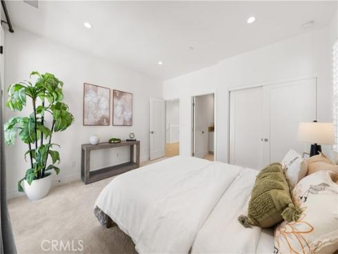 121  Tall Reed  , Irvine, CA