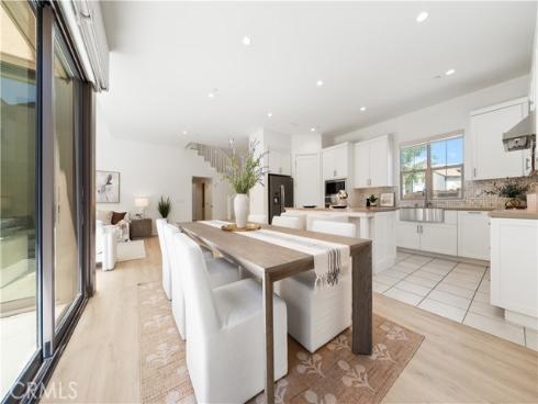 121  Tall Reed  , Irvine, CA