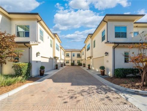 148  Follyhatch  , Irvine, CA