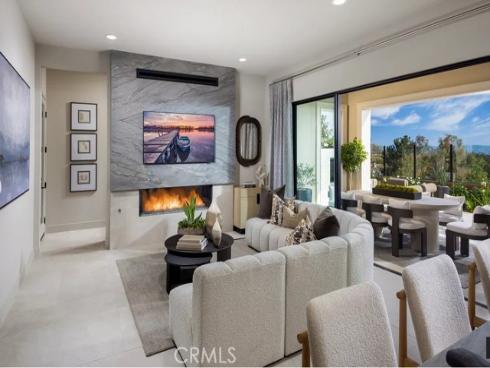 453  Treeline  , Irvine, CA