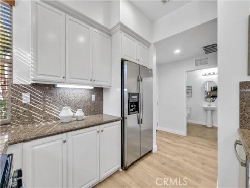 50  Hedge Bloom  , Irvine, CA