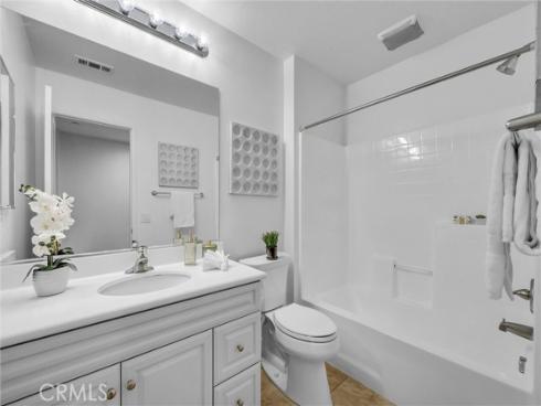 50  Hedge Bloom  , Irvine, CA