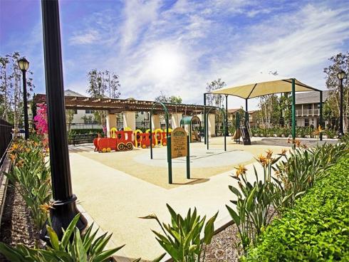 50  Hedge Bloom  , Irvine, CA