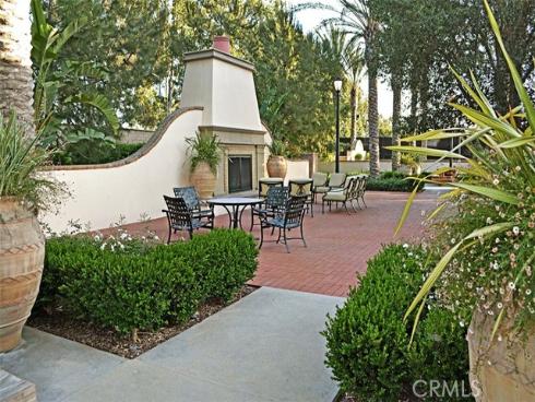 50  Hedge Bloom  , Irvine, CA