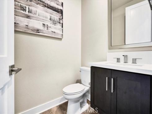 53 Chasma , Irvine, CA