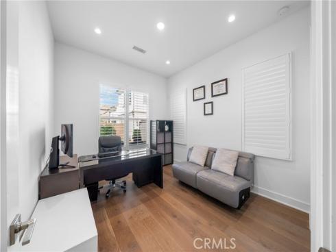 137  Trumpet Flower  , Irvine, CA