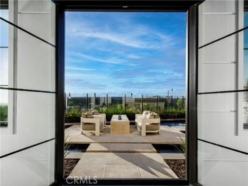 564 Peninsula , Irvine, CA