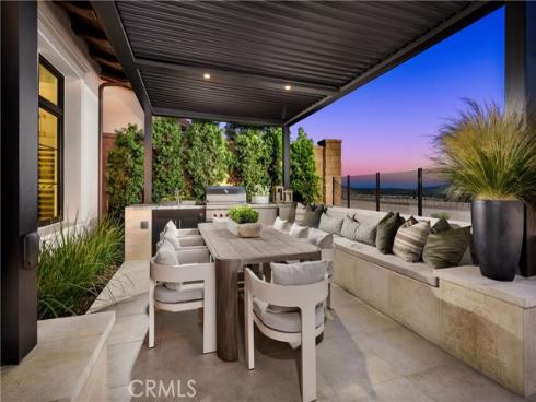 564 Peninsula , Irvine, CA