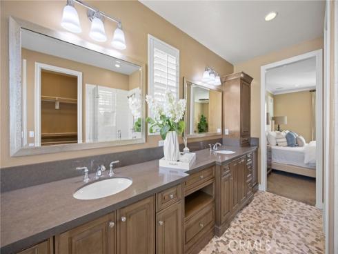 177  Compass  , Irvine, CA