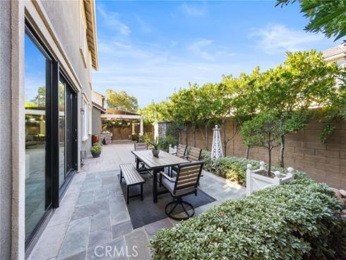 177  Compass  , Irvine, CA