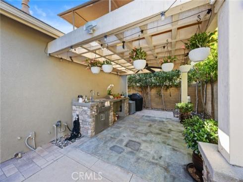 177  Compass  , Irvine, CA