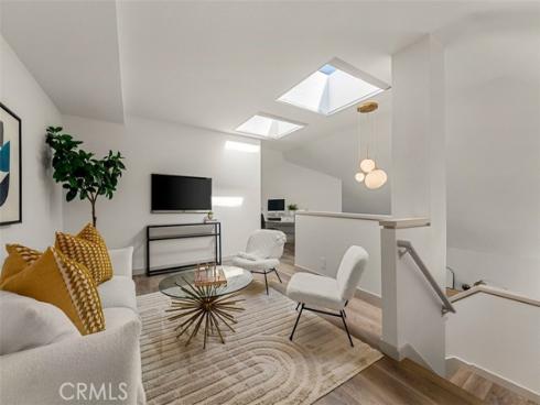 93  Lehigh Aisle  , Irvine, CA