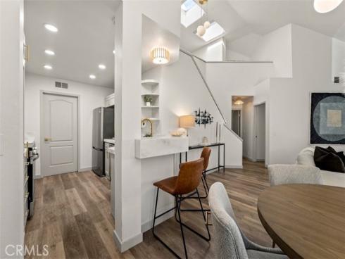 93  Lehigh Aisle  , Irvine, CA