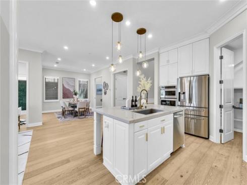 61  Acorn Glen  , Irvine, CA