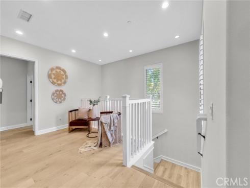 61  Acorn Glen  , Irvine, CA