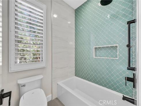 61  Acorn Glen  , Irvine, CA