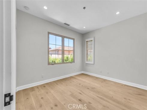 61  Acorn Glen  , Irvine, CA