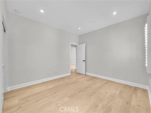 61  Acorn Glen  , Irvine, CA